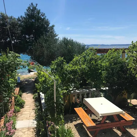 卡提卡公寓 公寓 *