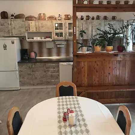 卡提卡公寓 公寓 Kožino