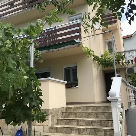 公寓 卡提卡公寓 *